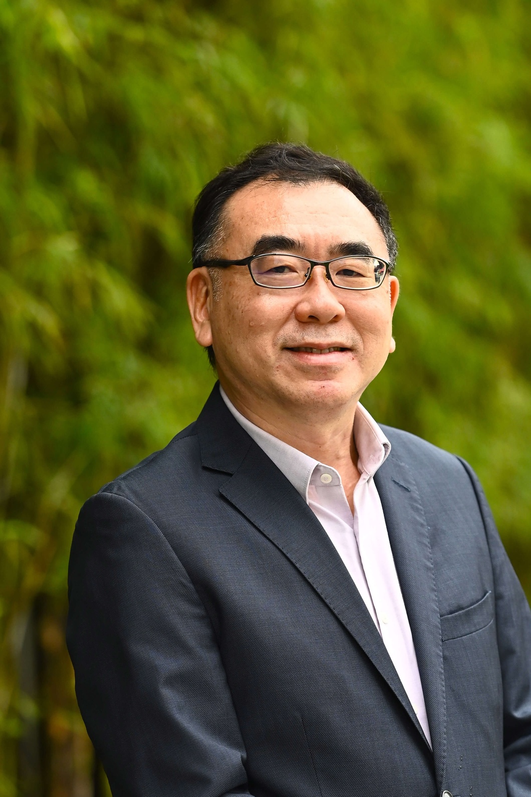 Dr. Denis Yew