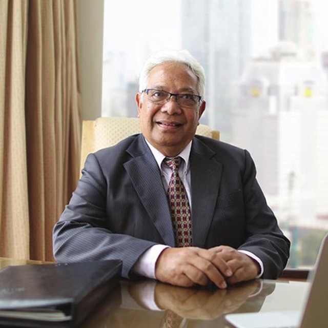 Professor Willi Toisuta